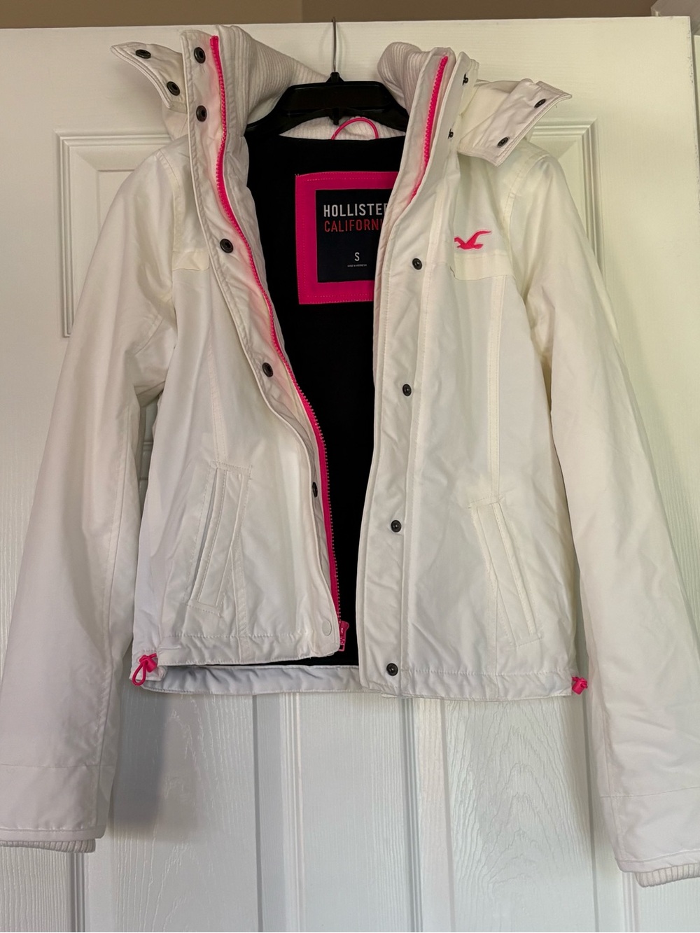 Hollister White Ski Jacket with Pink Accent Trim